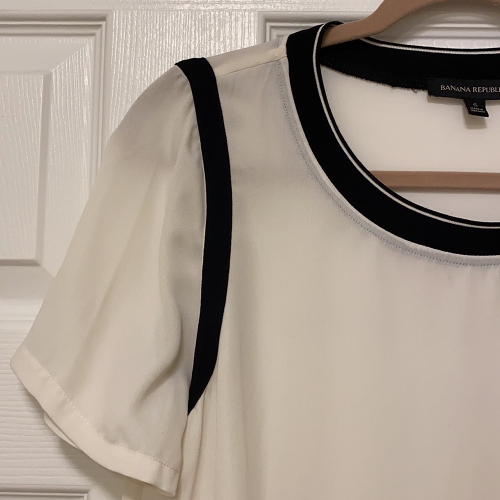 Banana Republic Top - Picture 3 of 3